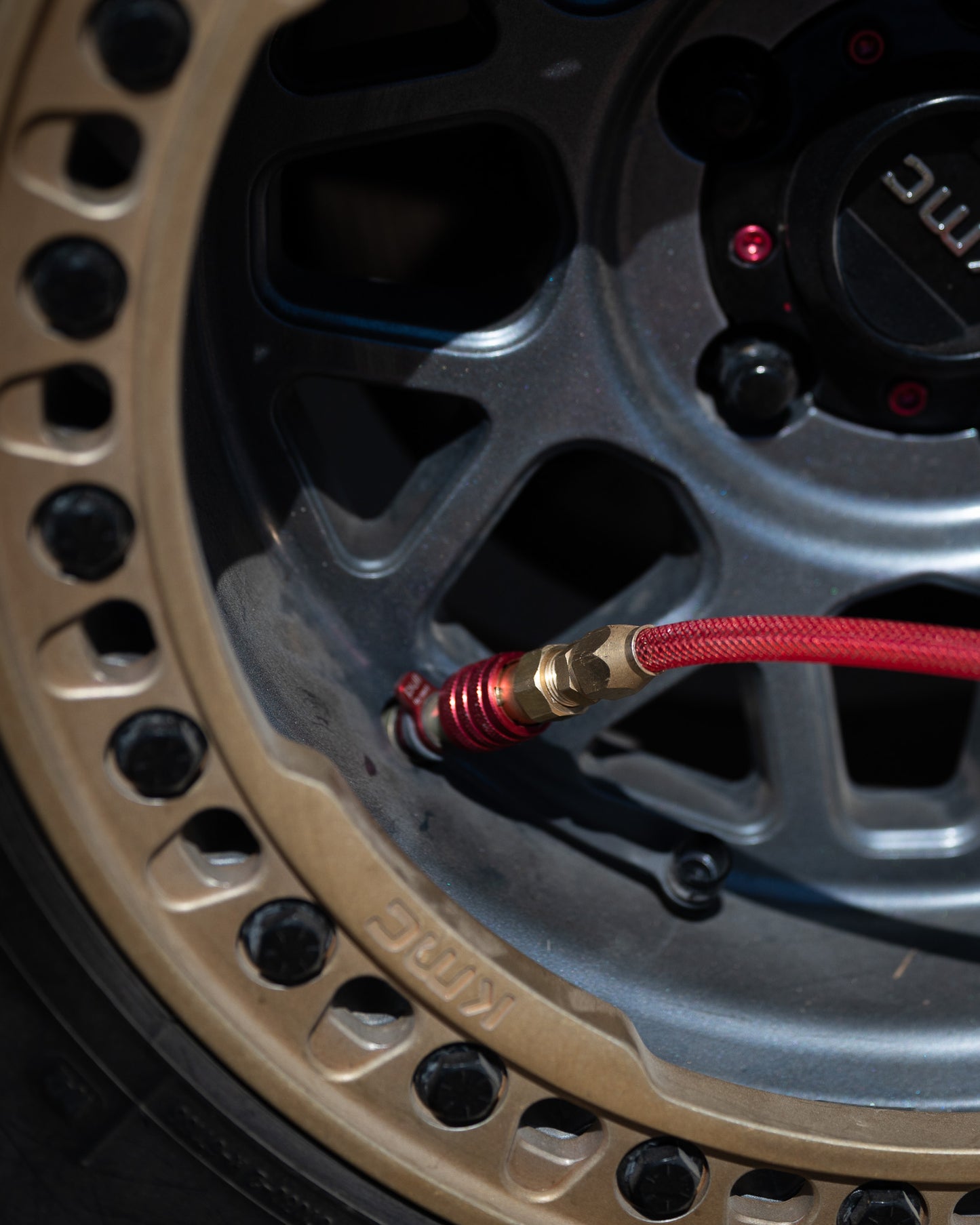 UDF Mounted Quattro Four-Tire Inflation System